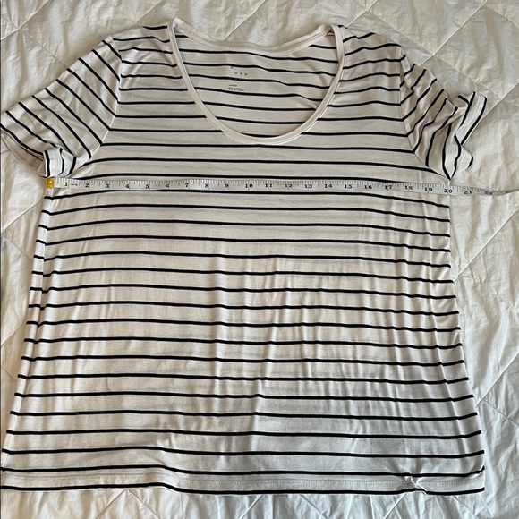 a new day Black and White Striped Scoop Neck Tee - Picture 2 of 6